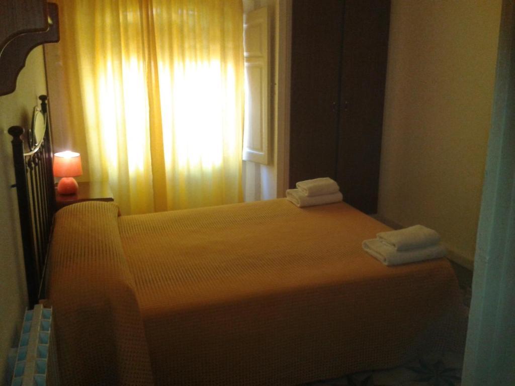 Hostal Santa Teresa Reus Kültér fotó