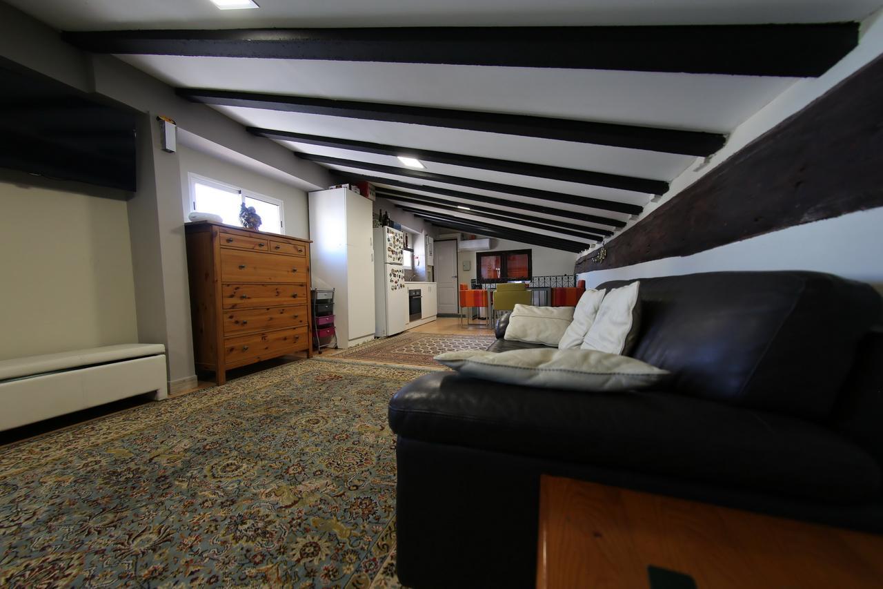Hostal Santa Teresa Reus Kültér fotó